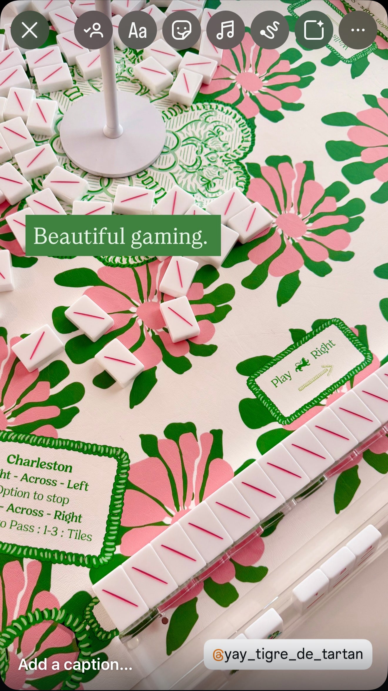 Mahjong Gaming Mat, KATY'S VINTAGE HAWAIIAN DRESS *** RULES EDITION