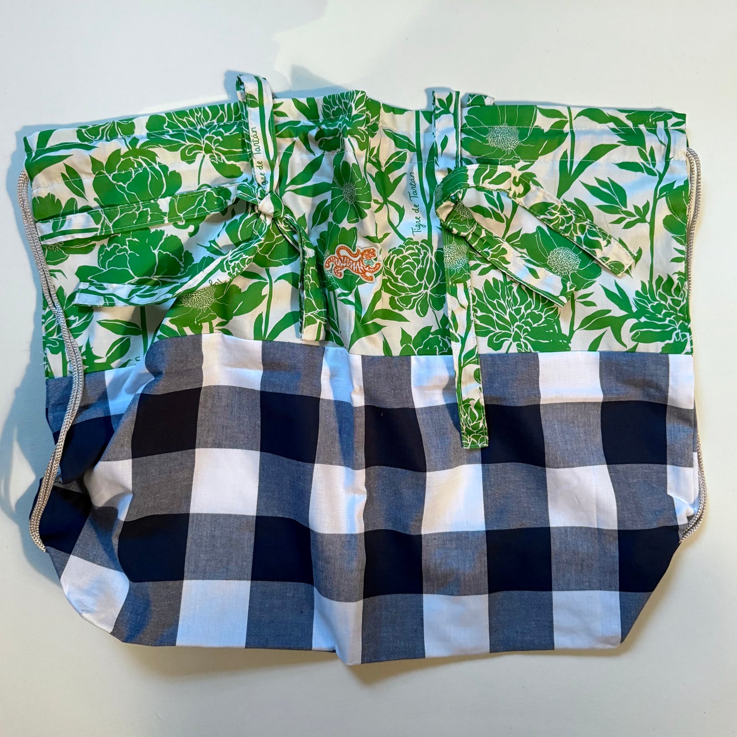 Tie-On Insert, JADE PEONIES