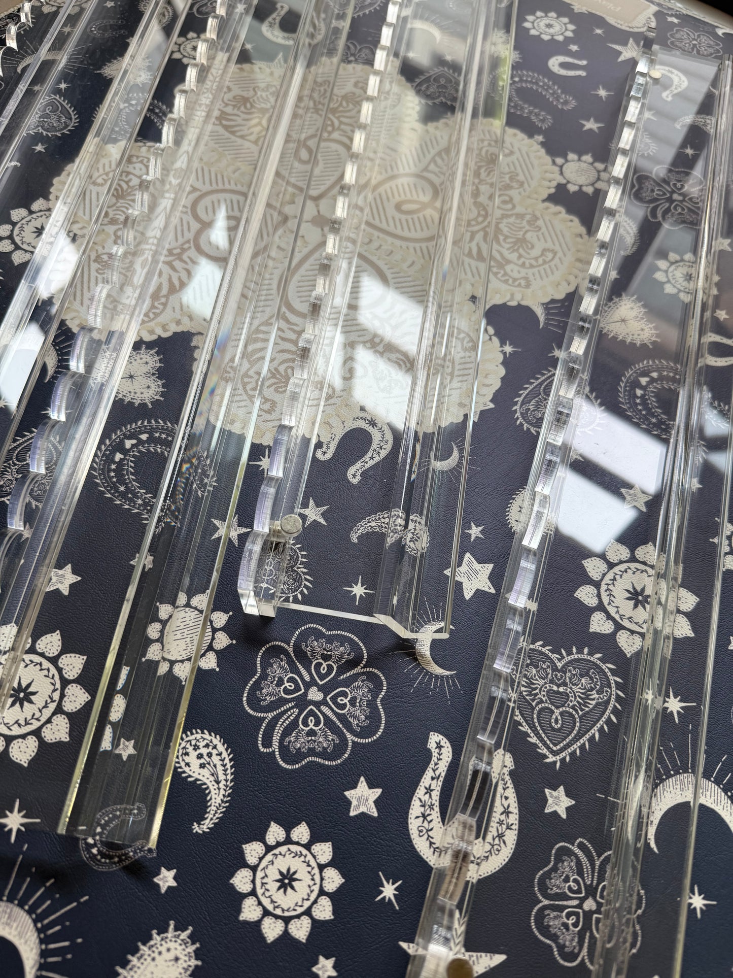 Scalloped Acrylic Mahjong Racks with Magnetic Pushers, SET of 4