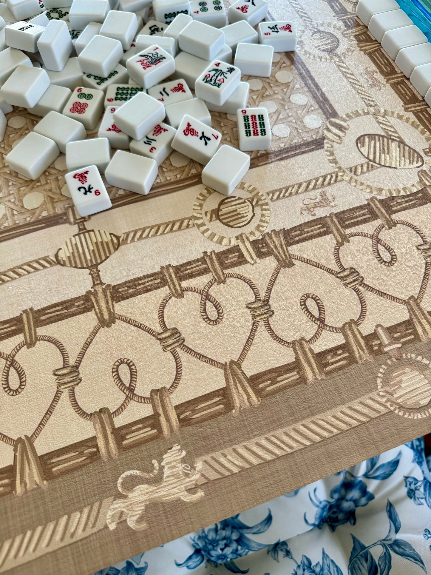 HOLY MAHJ Mahjong Gaming Mat, Bluest Blooms ***RULES EDITION