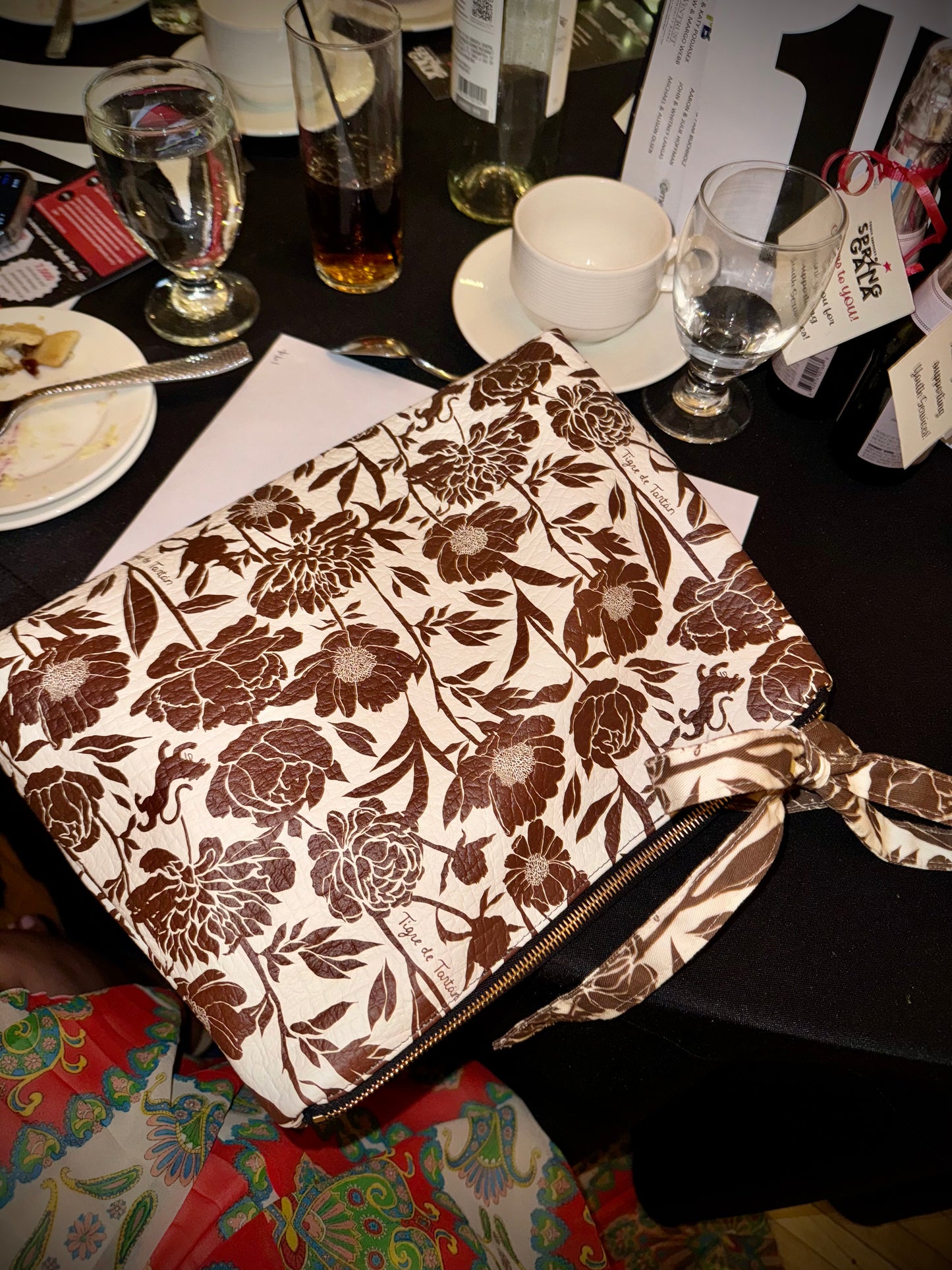 Roomy Leather Clutch- CHINOISERIE BLEU