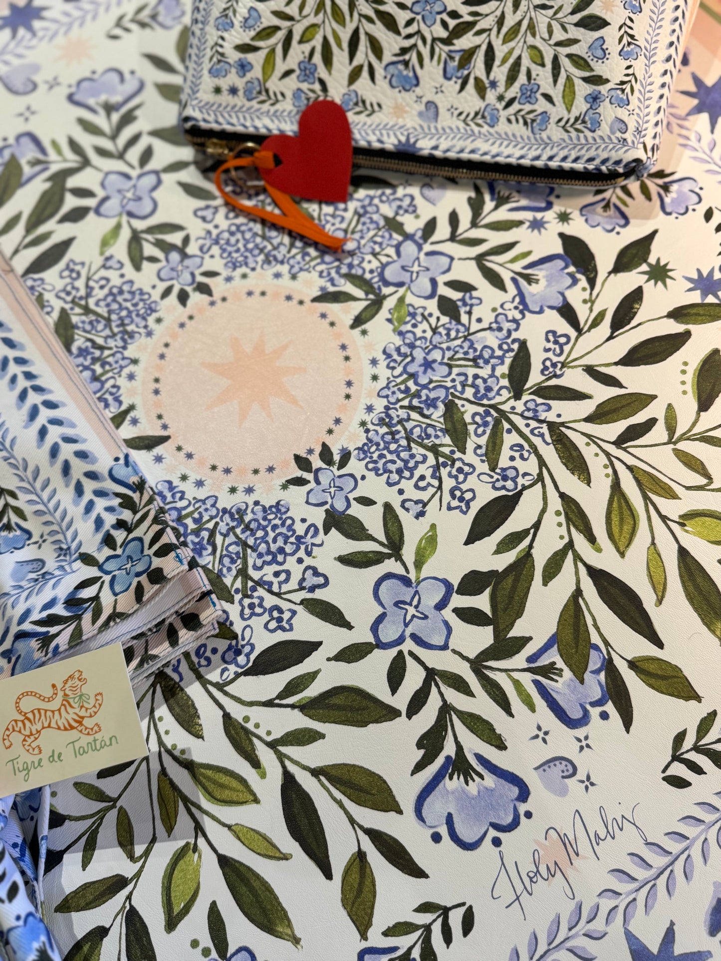 HOLY MAHJ Mahjong Gaming Mat, Bluest Blooms ***RULES EDITION