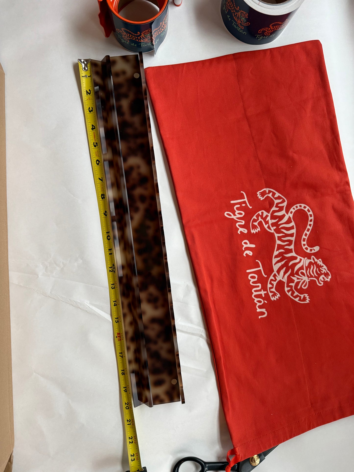 **MARCH PREORDER Tortoise Scalloped Acrylic Mahjong Racks with Magnetic Pushers, SET of 4, With Dust Bag