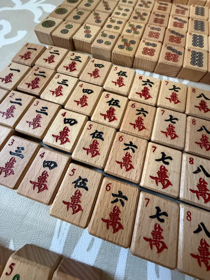 Classic American Mahjong Tile set in Beechwood