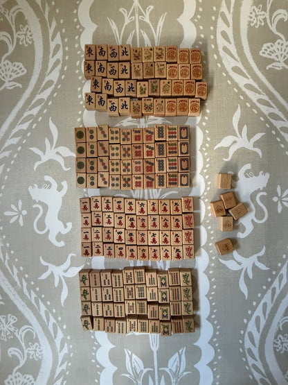 Classic American Mahjong Tile set in Beechwood