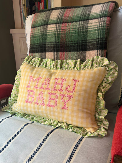 Ann Walters Home × Tigre de Tartán Ruffle Pillow