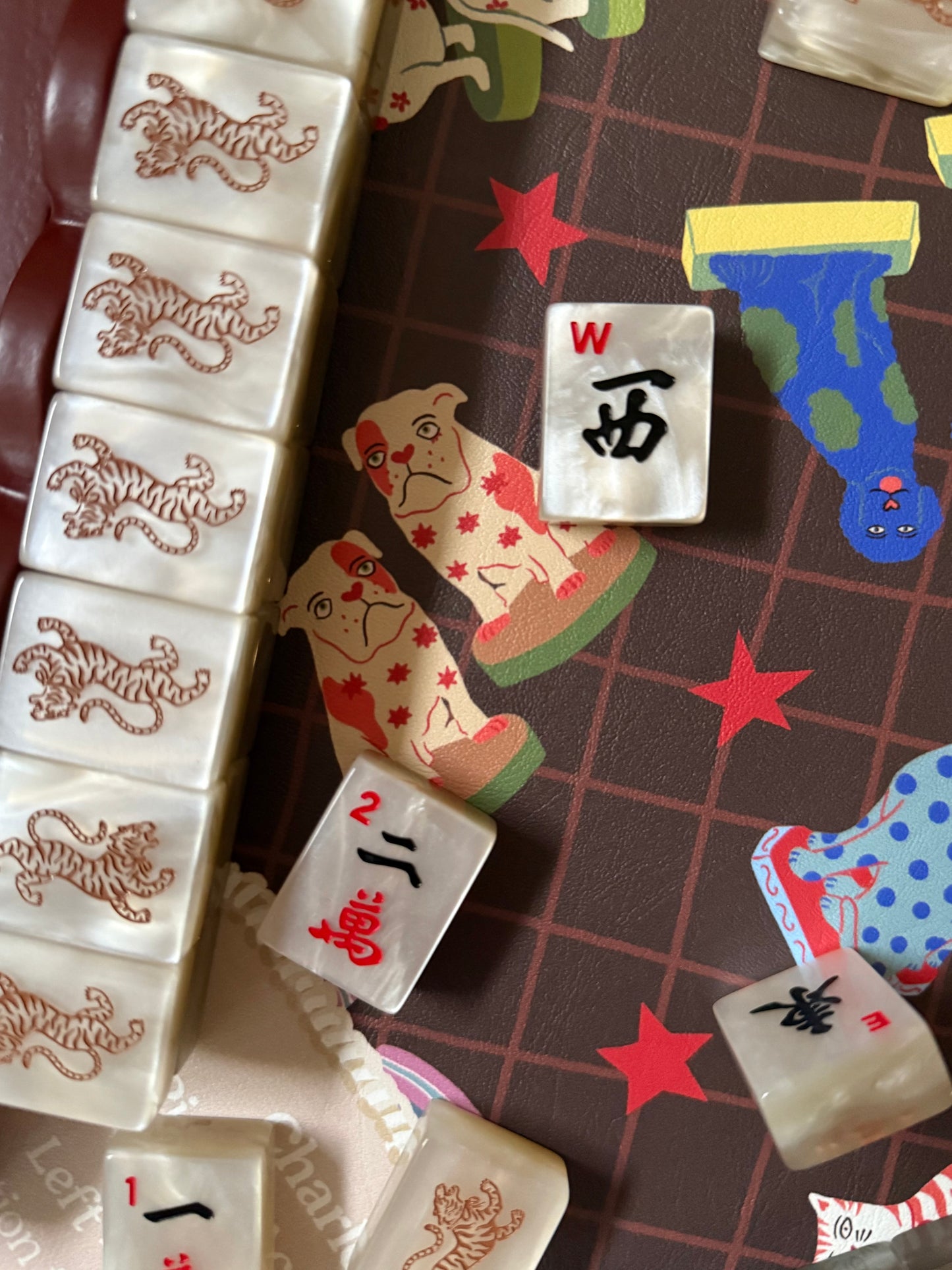 Mahjong Mat, MANTLE MATES