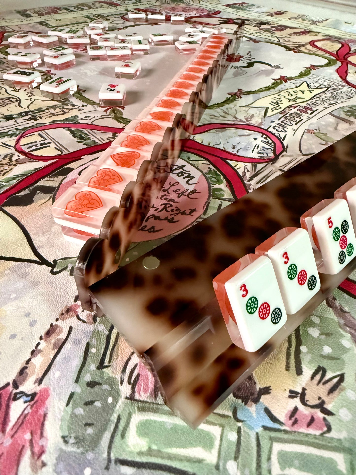 **MARCH PREORDER Tortoise Scalloped Acrylic Mahjong Racks with Magnetic Pushers, SET of 4, With Dust Bag