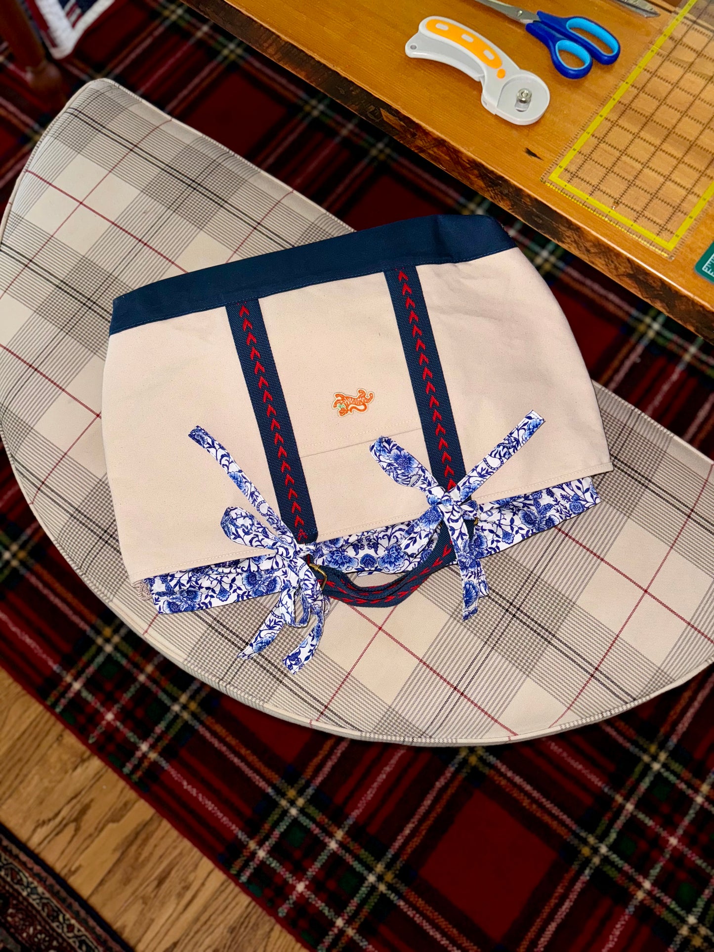 Tie-On Insert, NAVY BLUE GINGHAM