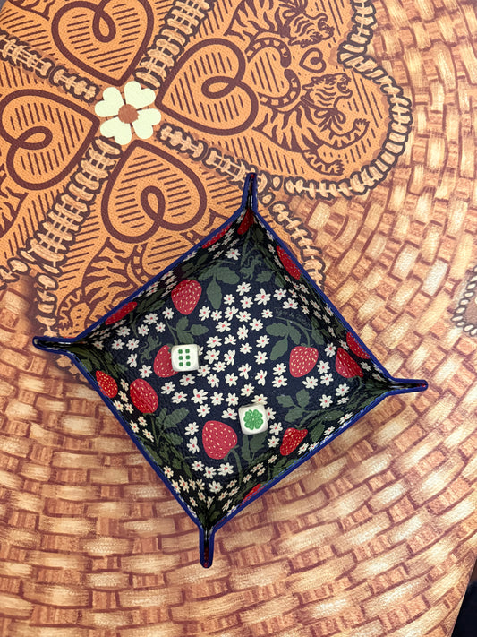 Leather Snap Tray, STRAWBERRY SMALL
