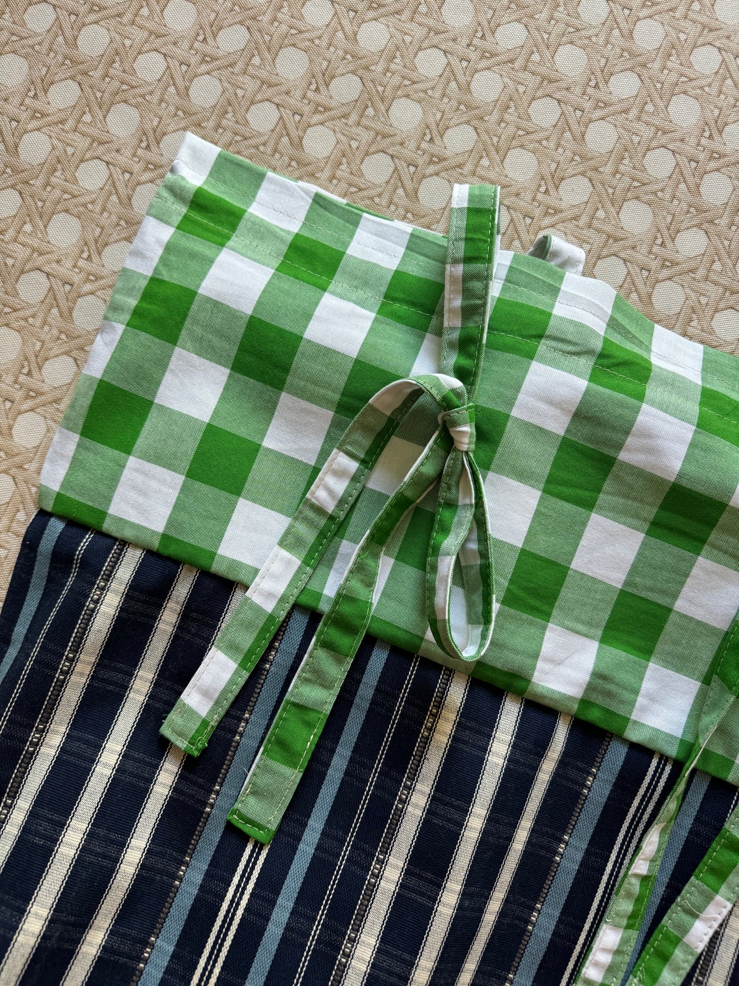 Tie-On Insert, KELLY GREEN GINGHAM