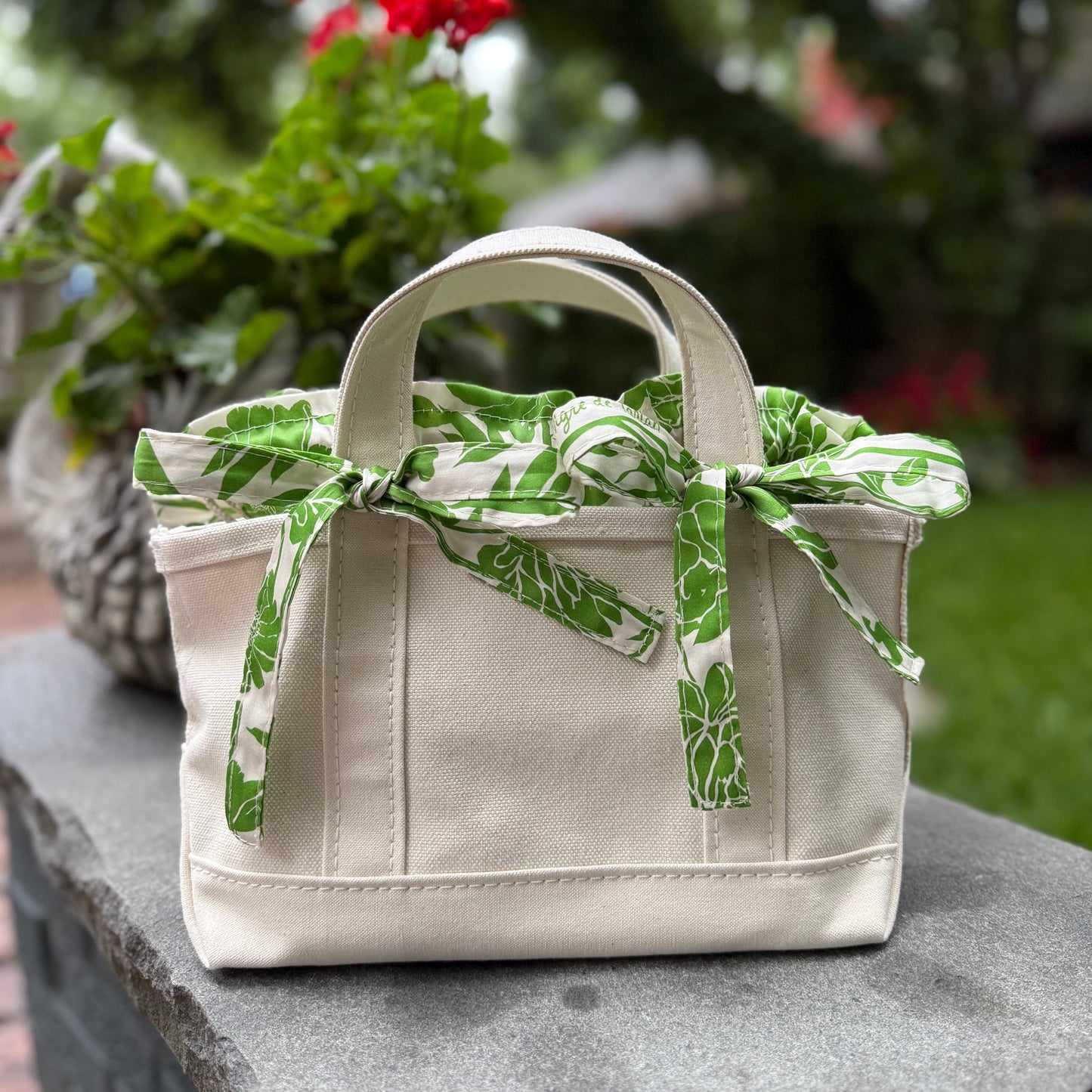 Tie-On Insert, JADE PEONIES, MINI