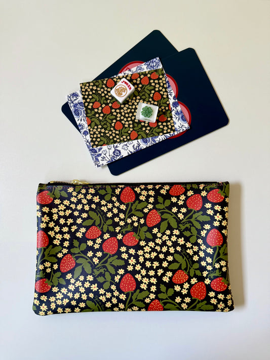 Medium Leather Pouch, STRAWBERRY