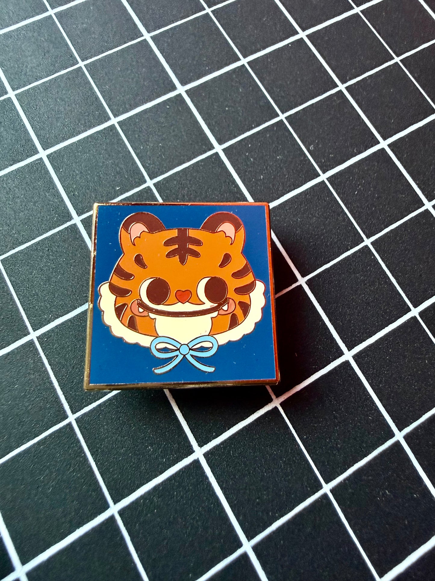 Smiling Jefe Needle Minder
