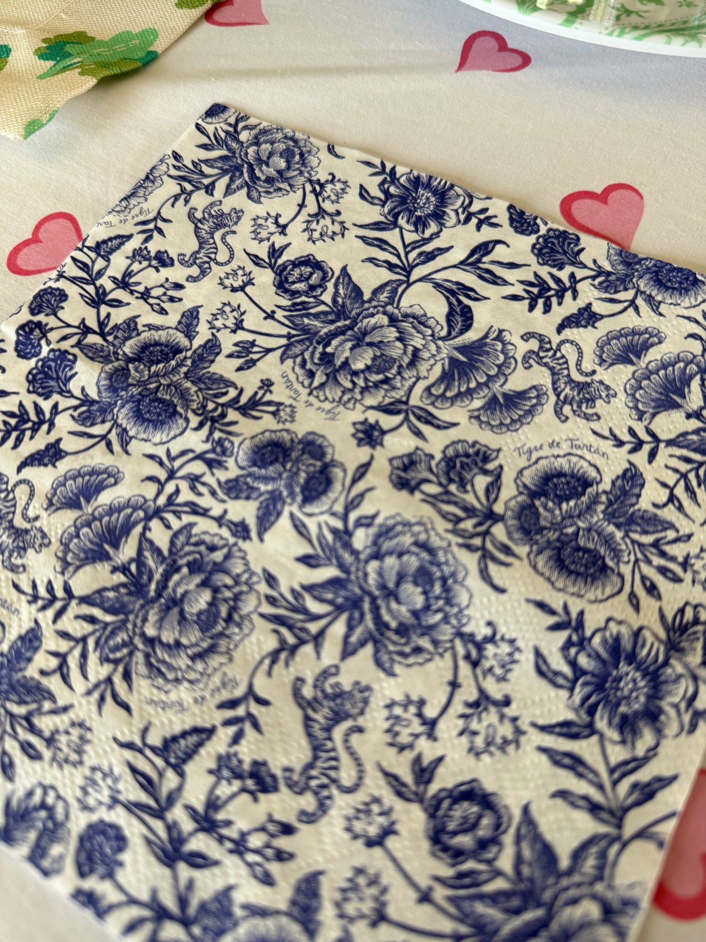 NEW! Chinoiserie Bleu Paper Dinner Napkins – Pack of 40