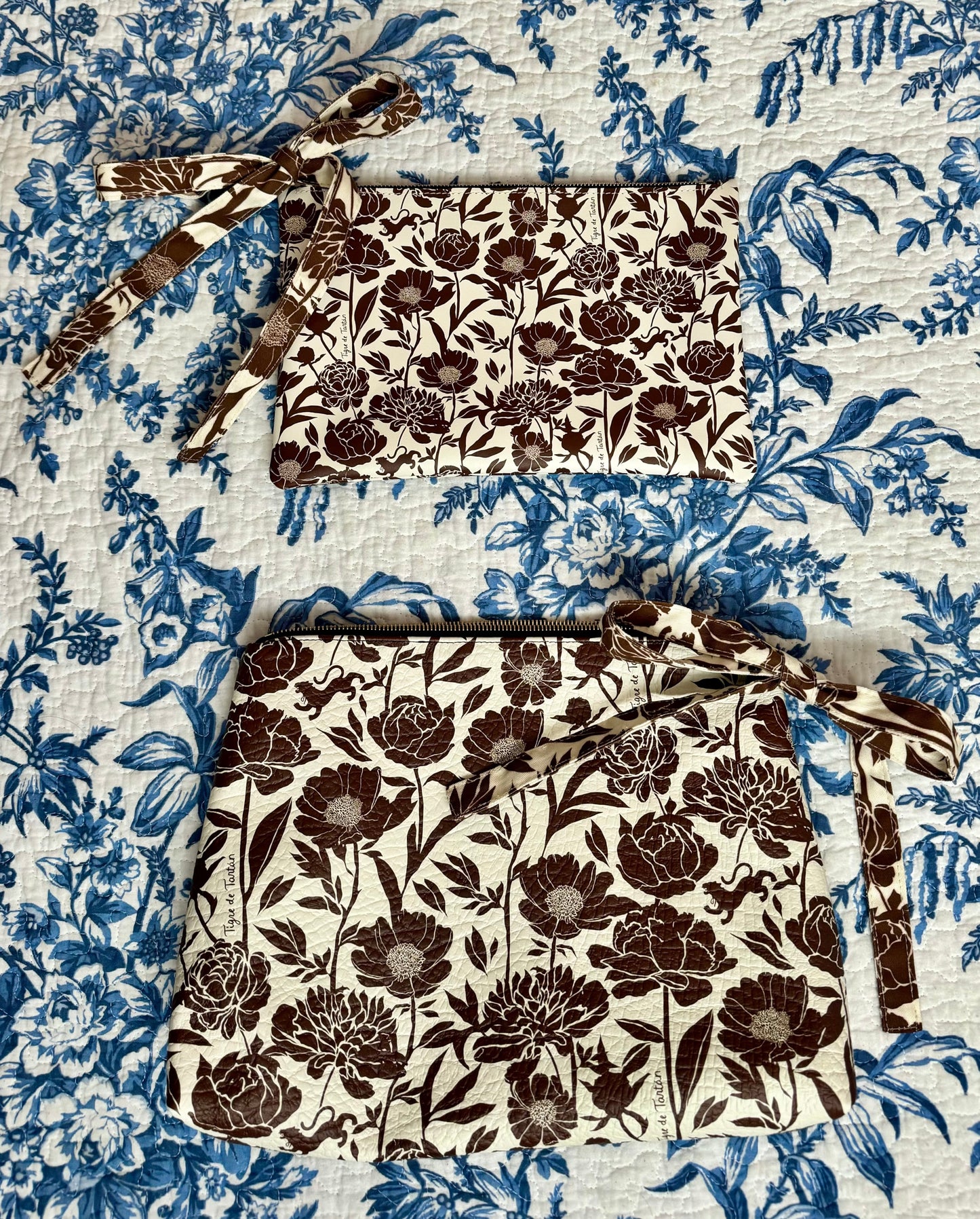 Roomy Leather Pouch- ROSE TRELLIS