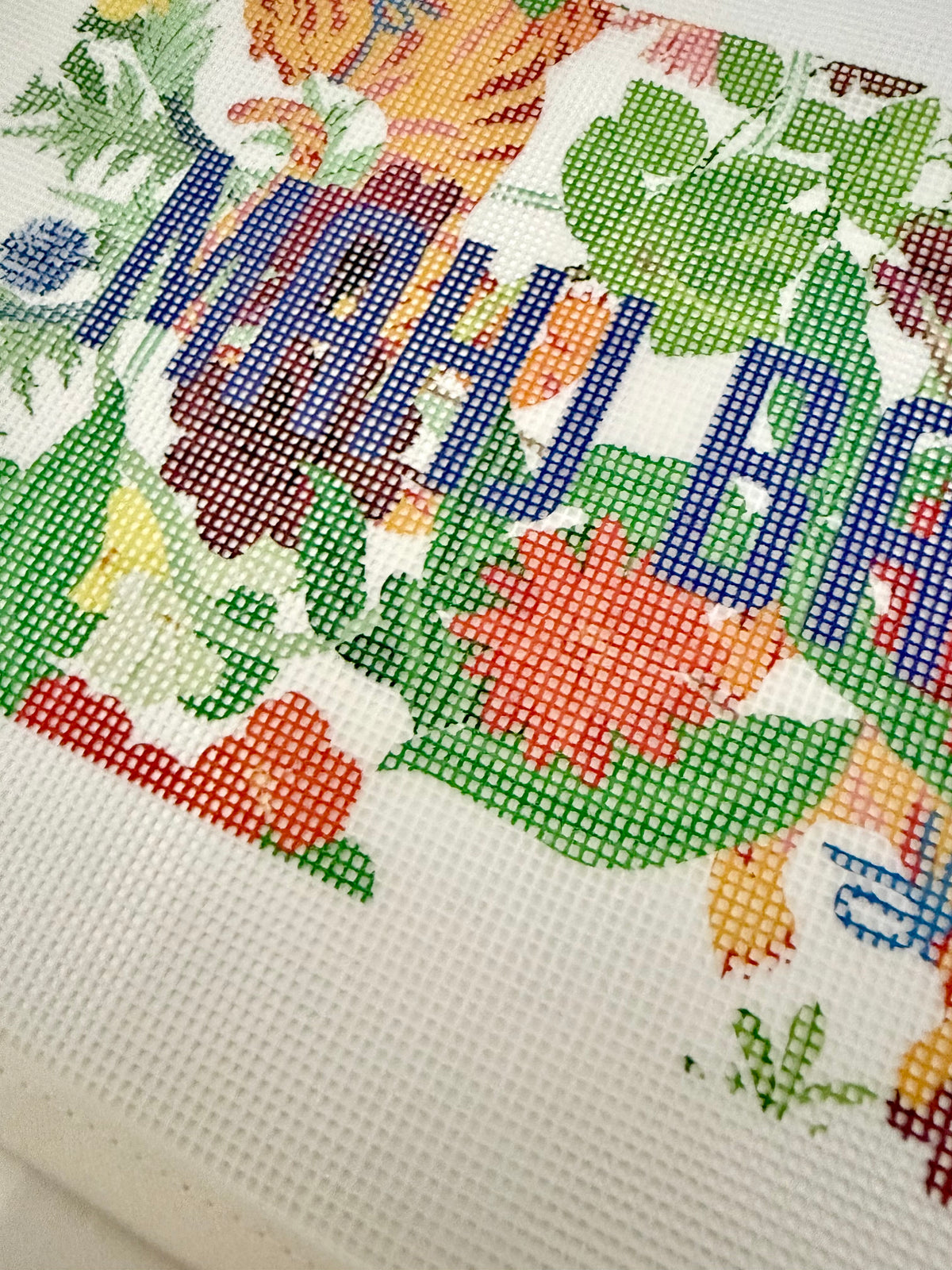 Mahj Baby Needlepoint Canvas, Jardín de Los Jefes